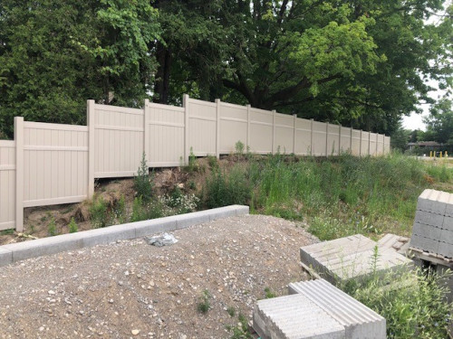 Installing Vinyl Fence On a Slope? No Problem!